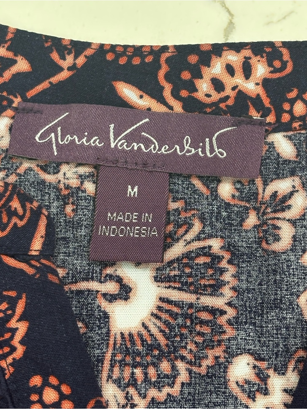 Gloria Vanderbilt Nova Navy Coral Floral V-Neck Tunic Blouse Top Bell Sleeve M - Picture 8 of 16